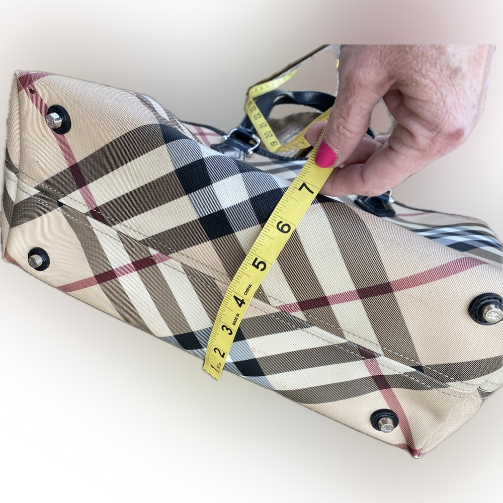 BURBERRY NOVA CHECK Shopper/Footed TOTE🔥HUGE!🔥PVC/Leather w/pouch🔥HOT ITEM!🔥 - Picture 13 of 15